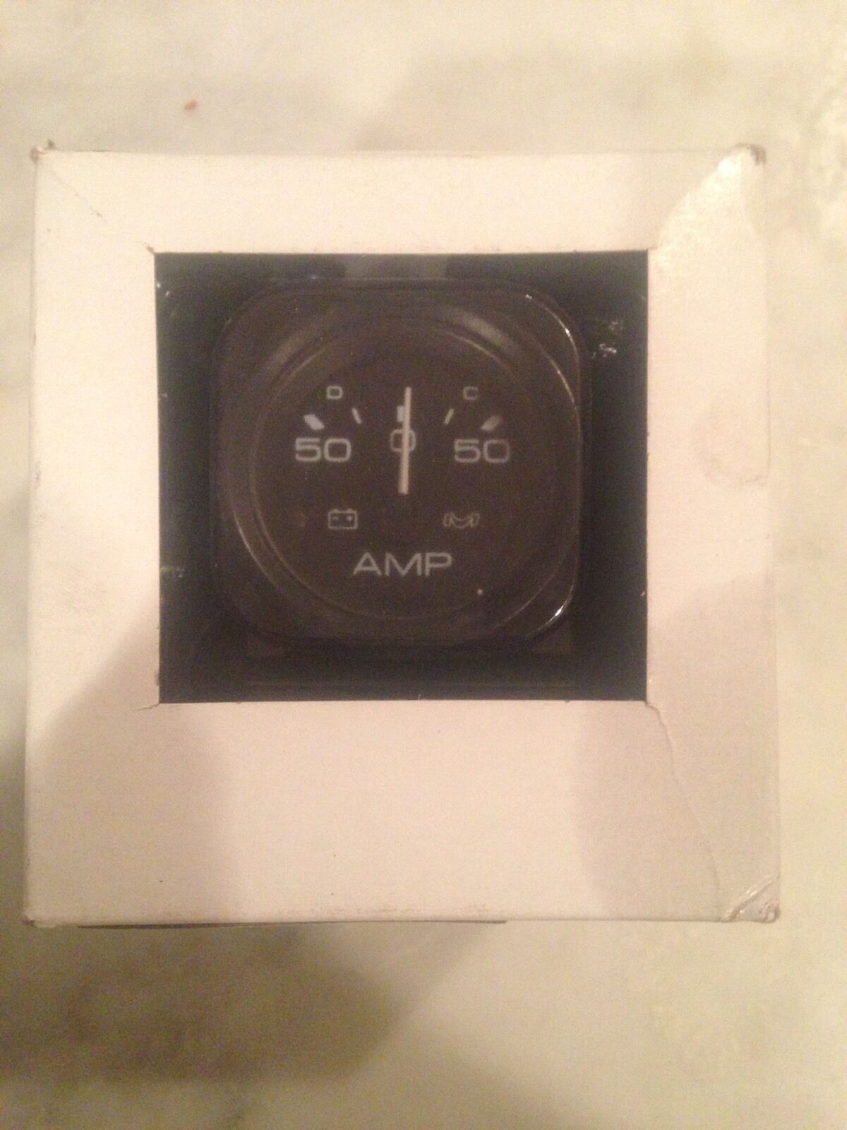 Auto Meter 2" Voltmeter Gauge 8 - 18 Volts (200756-35) (BLACK)