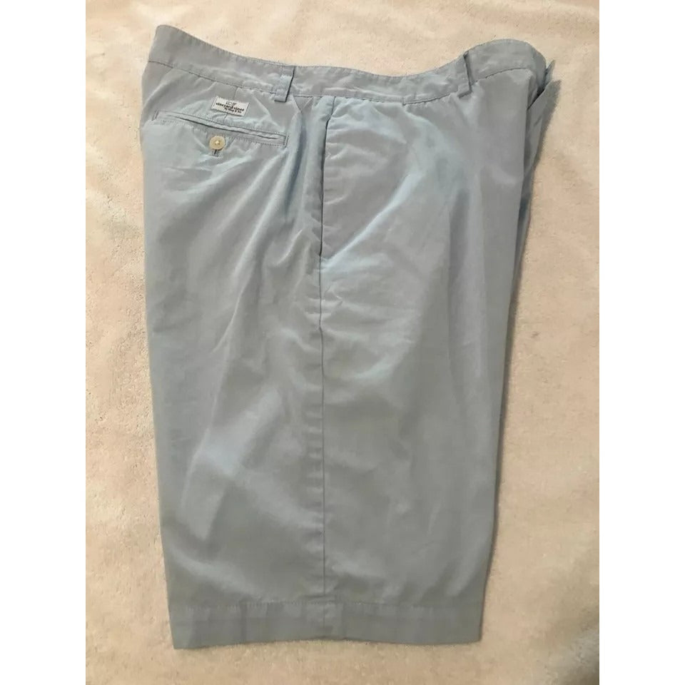 EUC Vineyard Vines Flat Front Chinos Shorts - Light Blue - Mens size 33