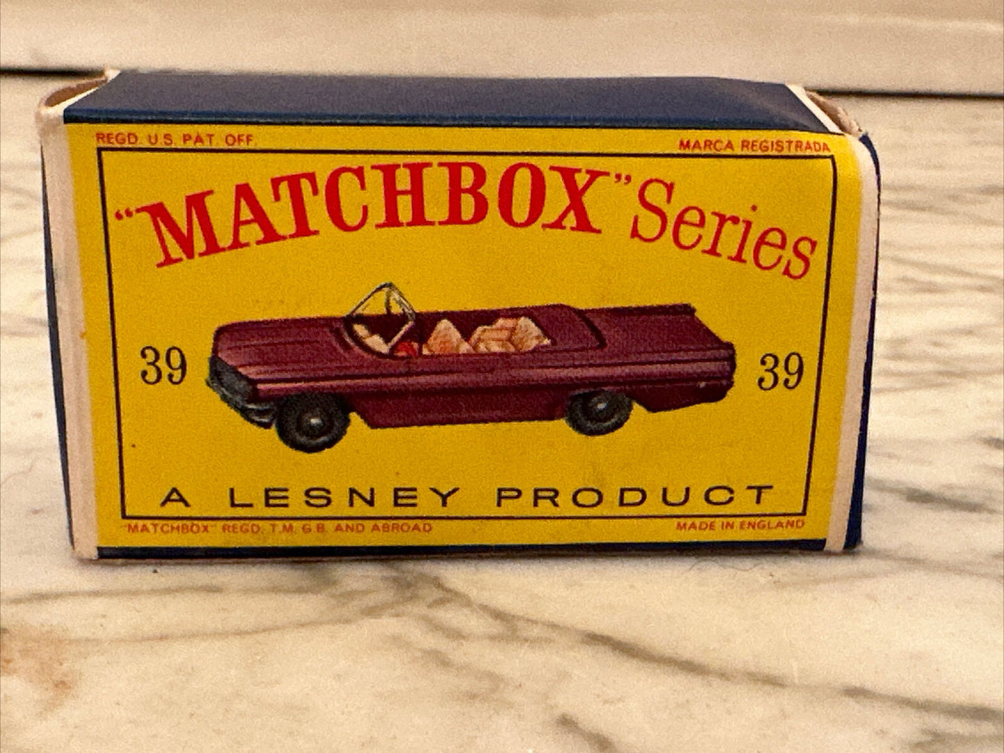 VTG ORIGINAL Lesney Matchbox No. 39 YELLOW PONTIAC CONVERTIBLE w/ Original Box