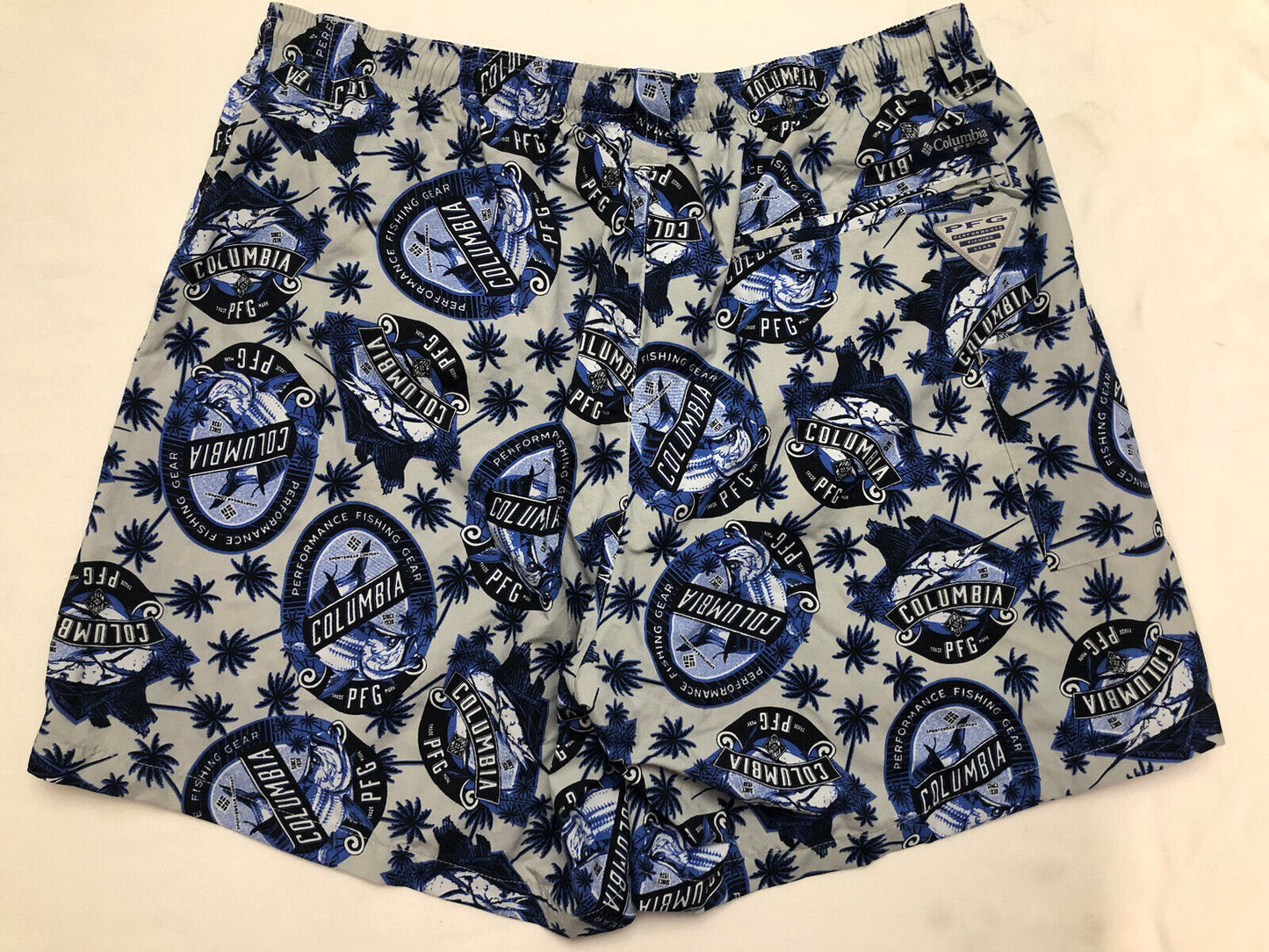 EUC Columbia PFG Swim Trunks - mens medium w/ 6” inseam (mesh lined)