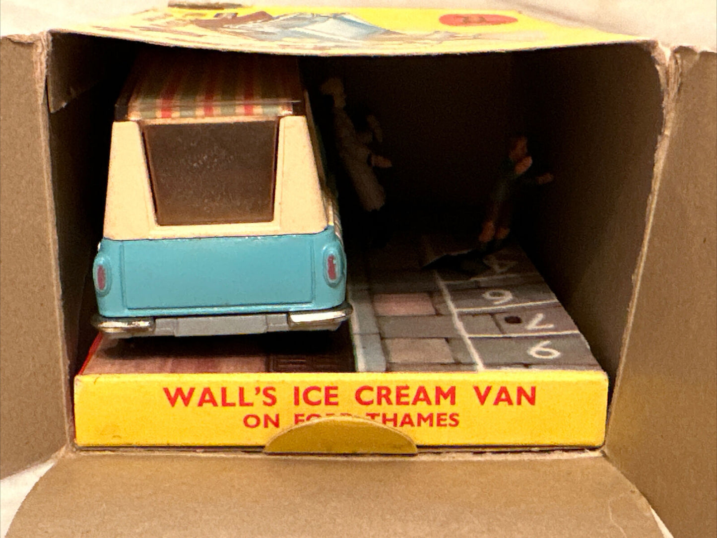 VTG ORIGINAL CORGI TOYS 447 WALL’S ICE CREAM VAN ON FORD THAMES w/ BOX NEAR MINT