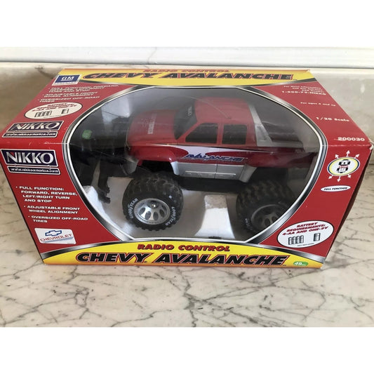 NIOB 2001 NIKKO Chevy Avalanche Remote Control Truck (120 Scale)