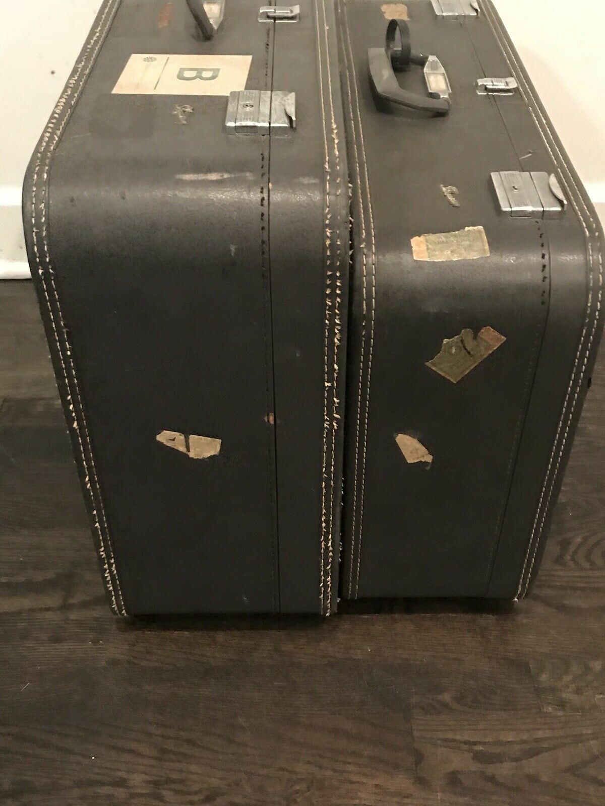 Lot of (2) Vtg Skyway Luggage Carry-On Suitcase Set - Retro Gray (NO Keys)