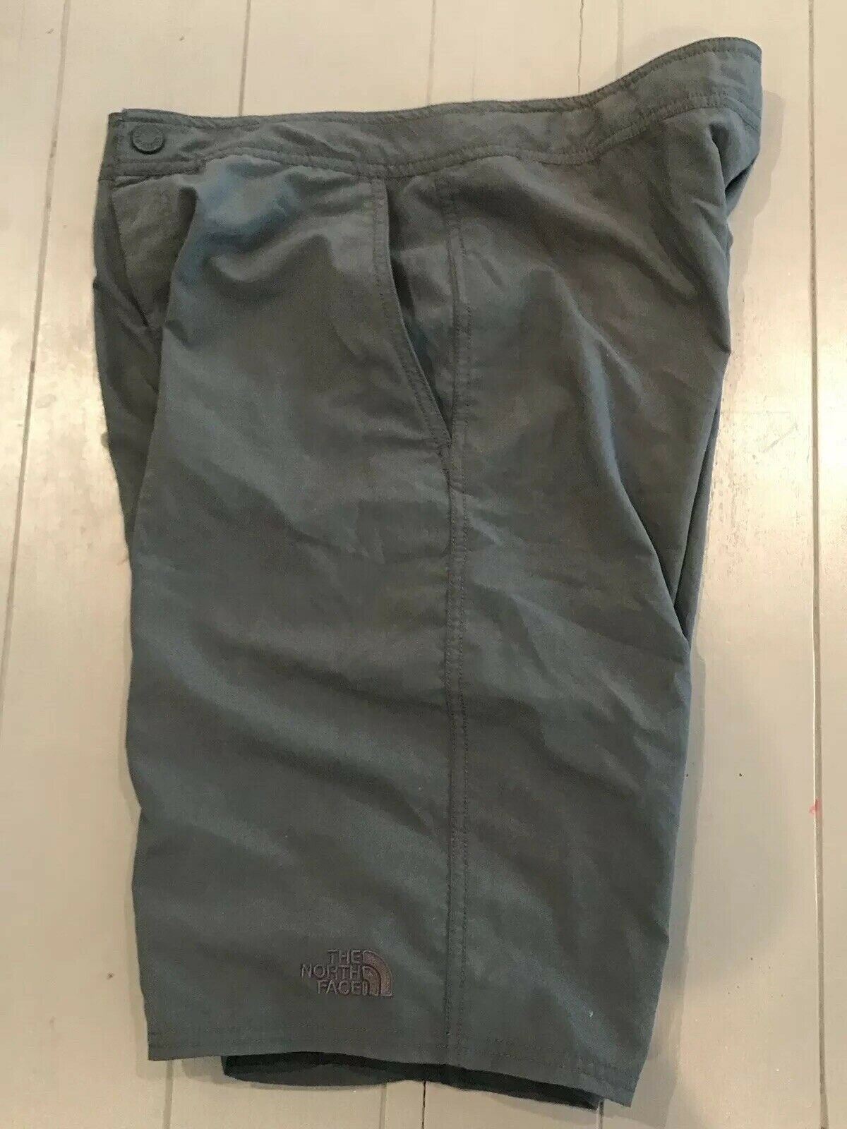 EUC North Face Hybrid Hiking/Swim Adjustable Shorts (GREY) - Size: 18/20(XL)