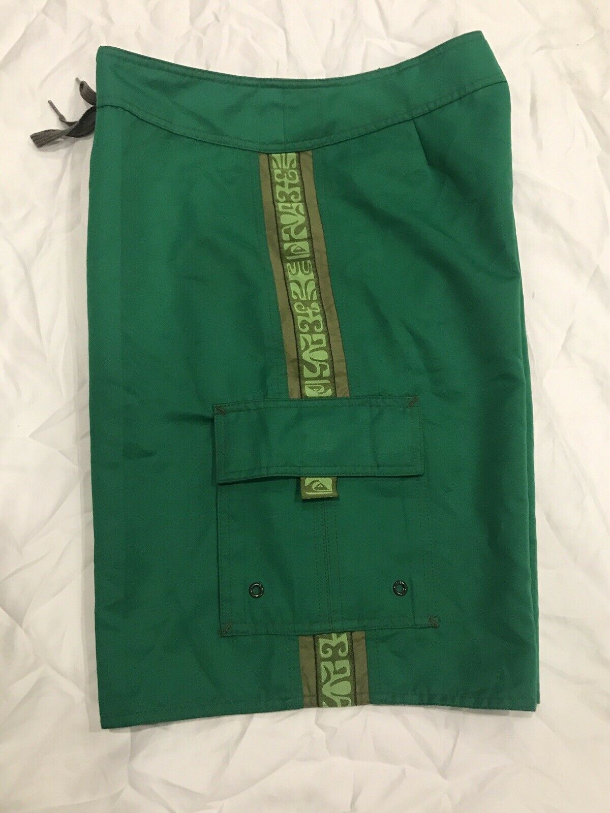 EUC Quicksilver Green Board Shorts Swim Trunks Suit Men Size 29