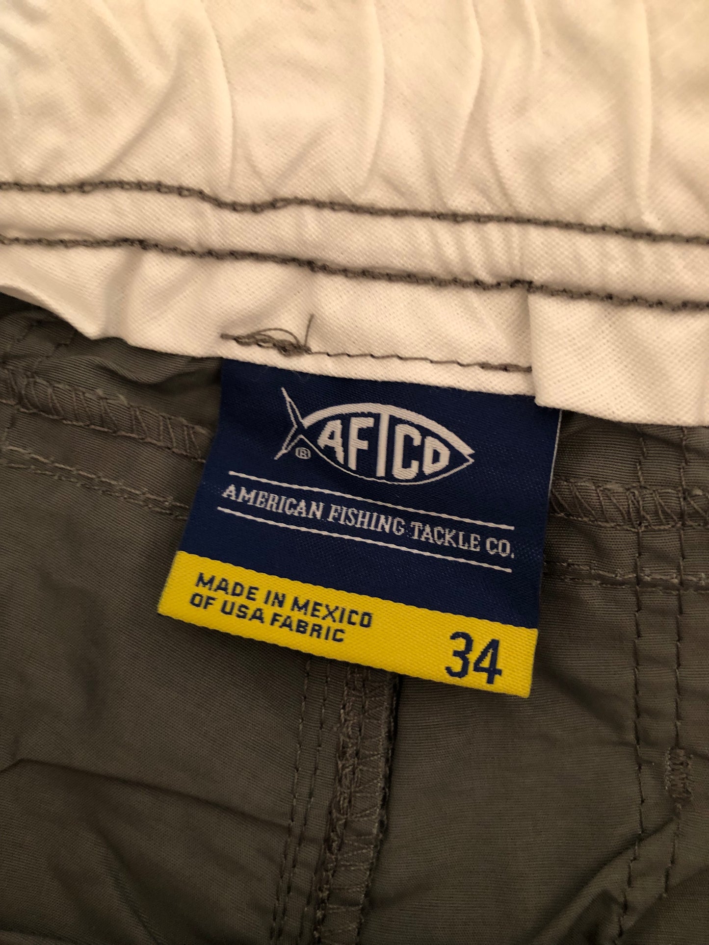 NWT AFTCO Aftec Mens Fishing Shorts - Sz 34 - 8" inseam (GREY)