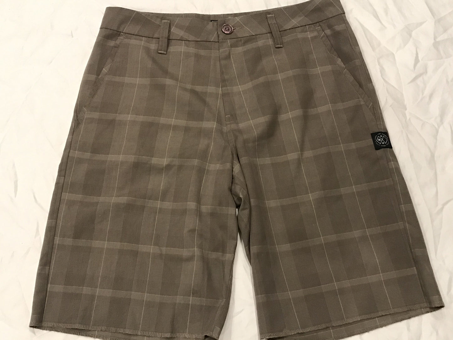 NWOT Rip Curl Live The Search Brown Plaid Shorts - Mens sz 32 w/ unhemmed edge